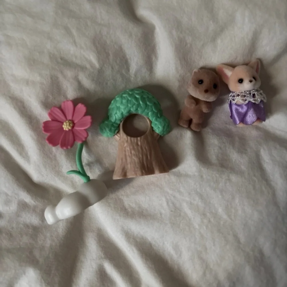 Calico Critter Set - Picture 2 of 2